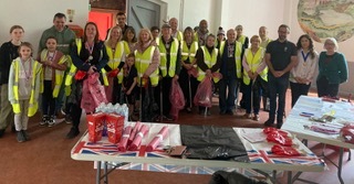 mayor litter picks
